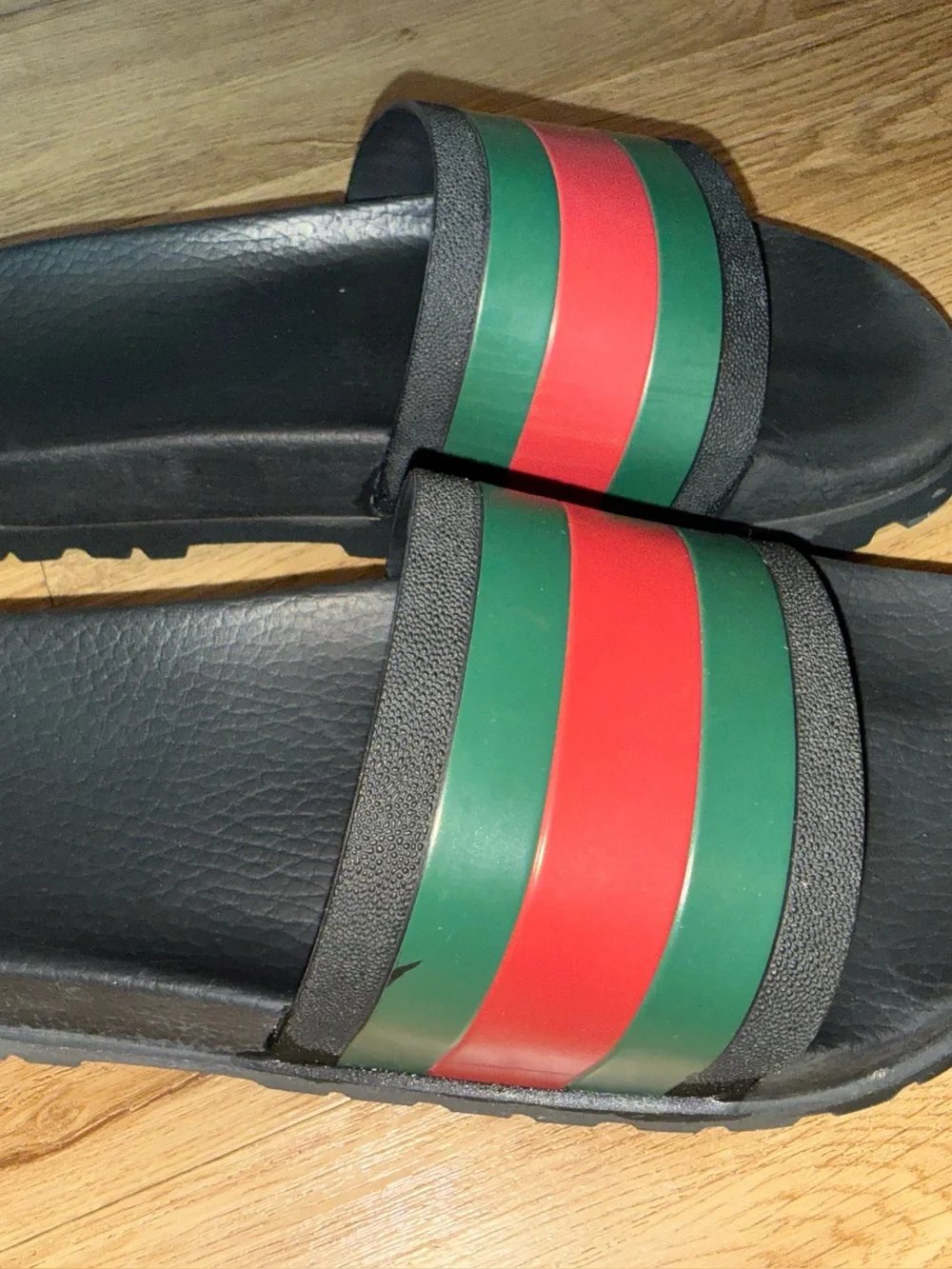 Gucci Black Sandals with Green and Red Stripes